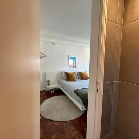 Com Wc Privativo E Varanda No Chiado منزل للإقامة Lisboa
