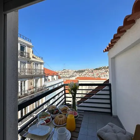Com Wc Privativo E Varanda No Chiado Habitación en casa particular Lisboa